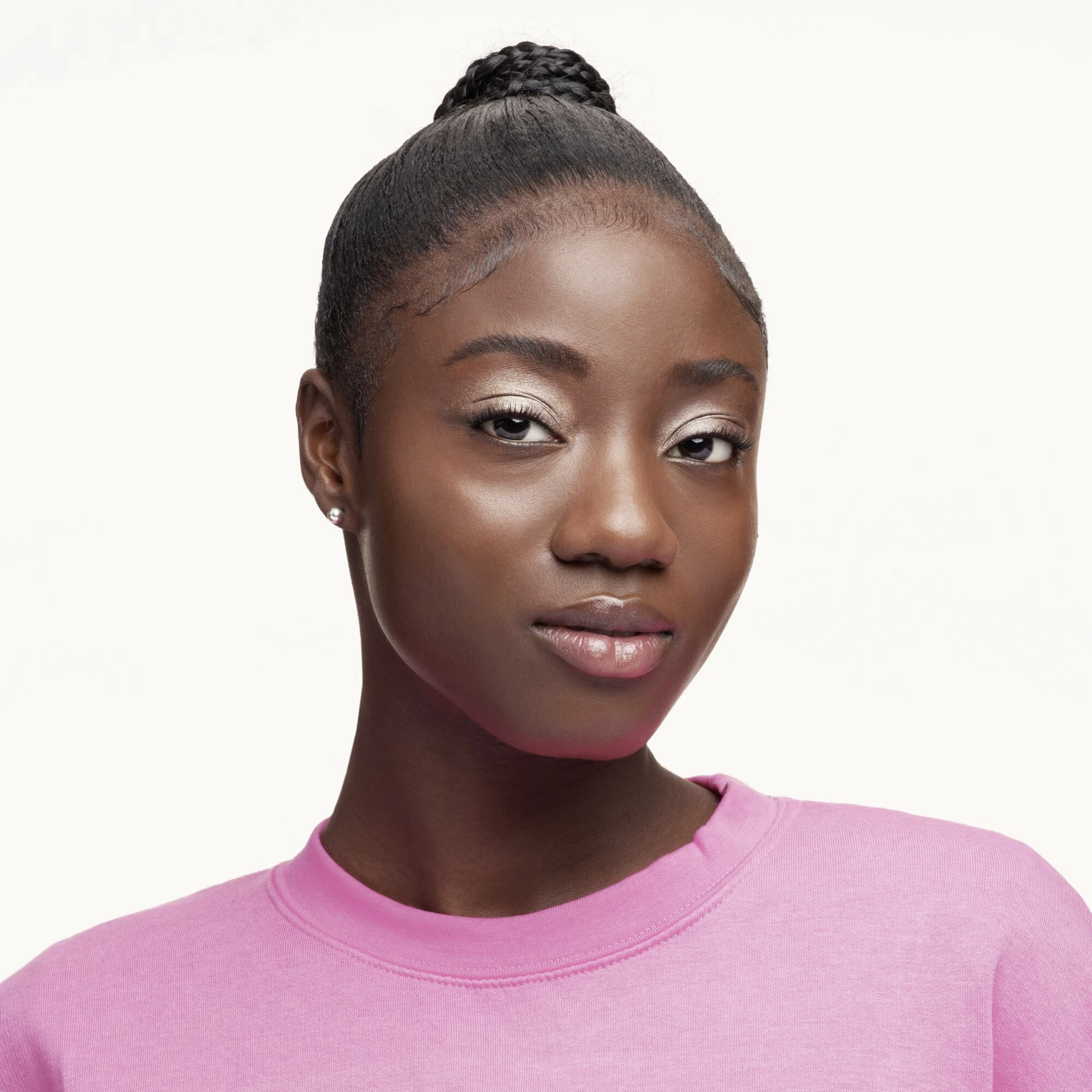 Essence Luminous EYE TINT Liquid Shadow 03 – Bild 6